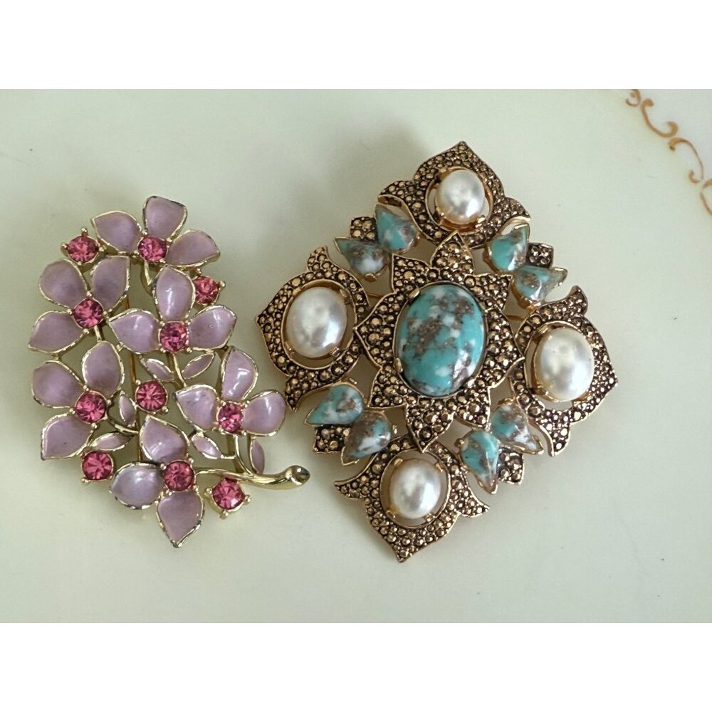 VIntage 60's lot 2 Sara Coventry Brooches Rhinestone Confetti Glass